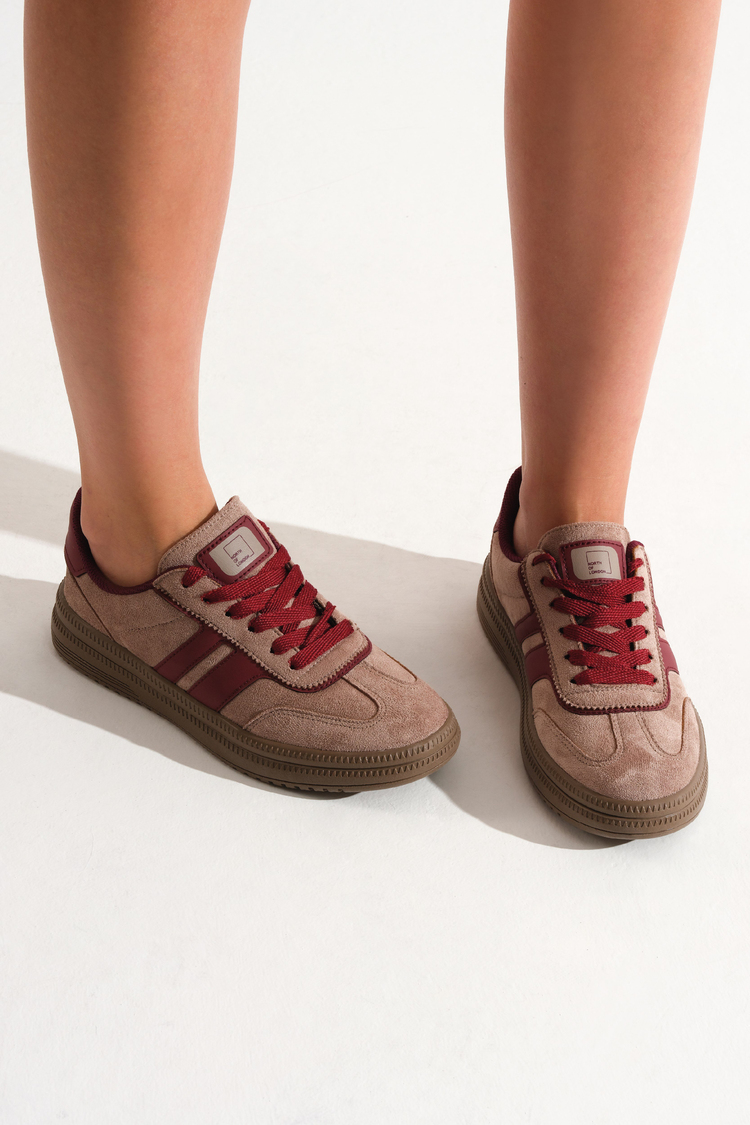 Rahat Kalıp Kaymaz Taban Sneaker Kadın Vizon Bordo Sneaker TBTYLDZ010