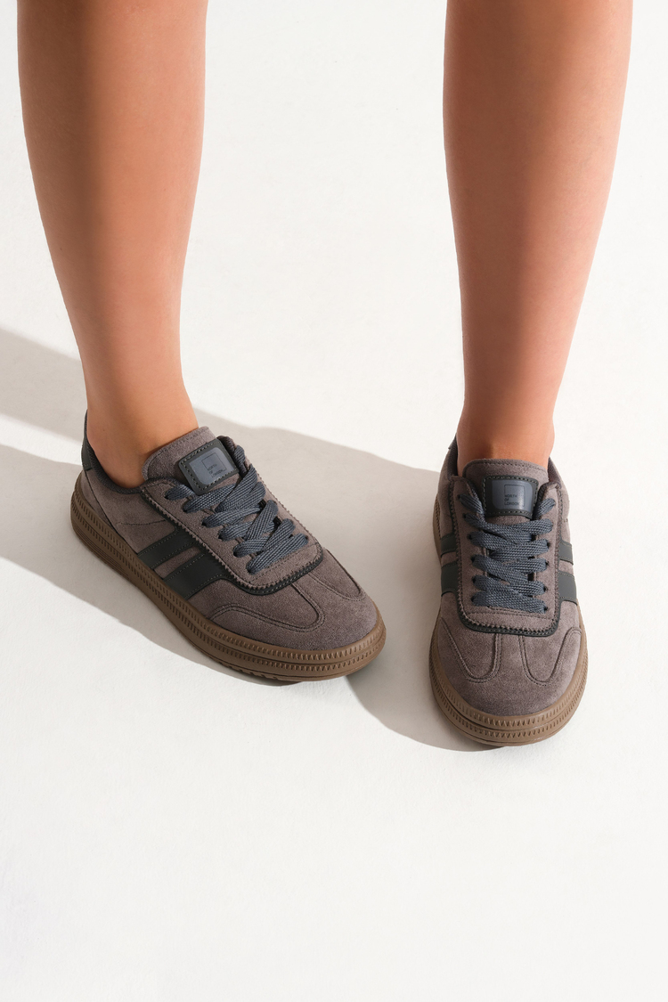 Rahat Kalıp Kaymaz Taban Sneaker Kadın Gri Füme Sneaker TBTYLDZ010