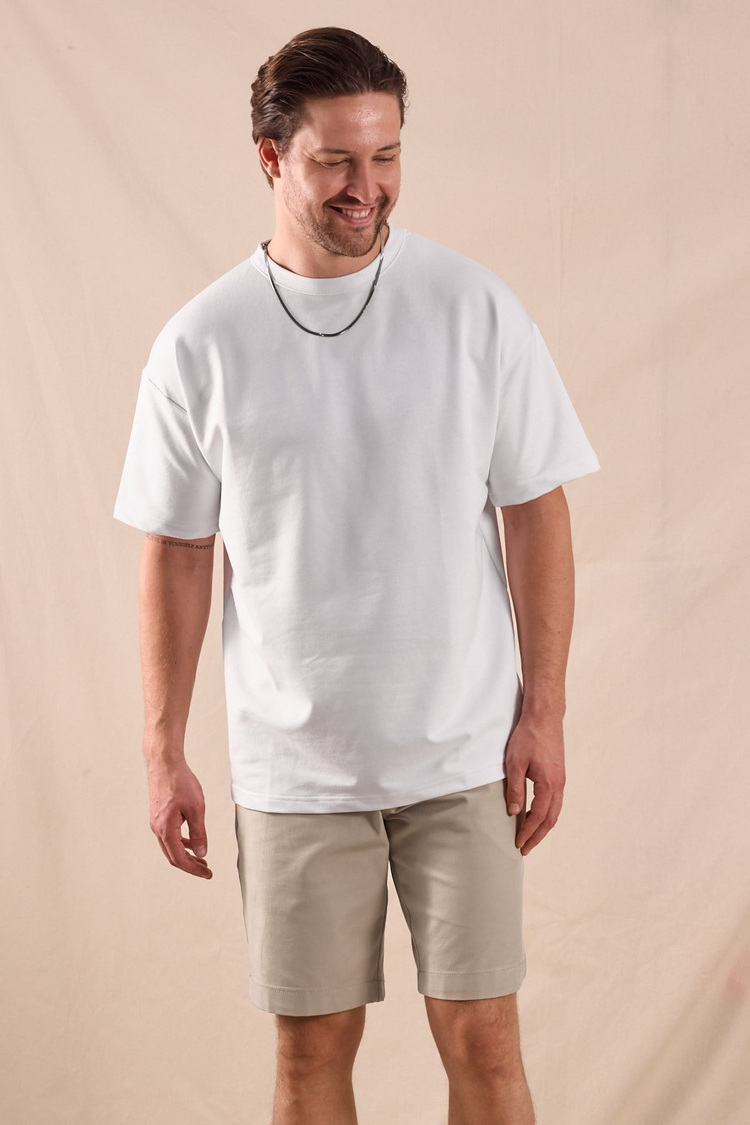 Rahat Kalıp Oversize Kesim T-Shirt Erkek Beyaz T-Shirt TBTSHRT020