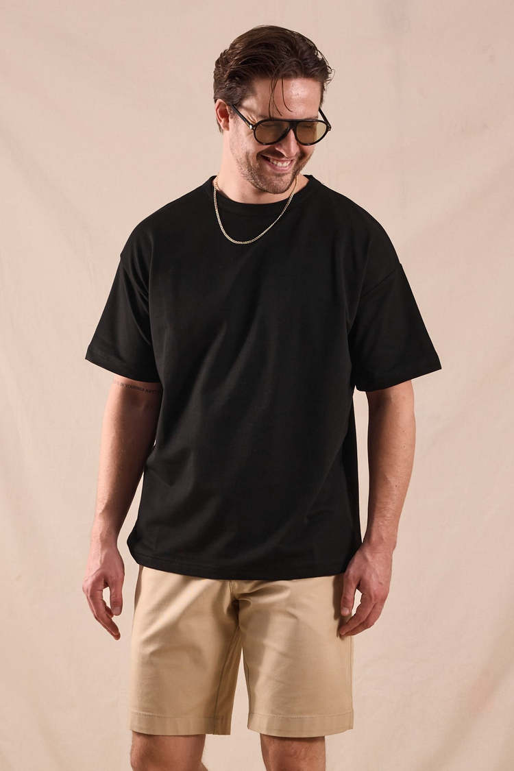 Rahat Kalıp Oversize Kesim T-Shirt Erkek Siyah T-Shirt TBTSHRT020