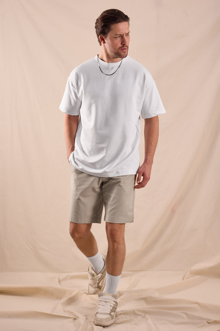 Rahat Kalıp Oversize Kesim T-Shirt Erkek Beyaz T-Shirt TBTSHRT020