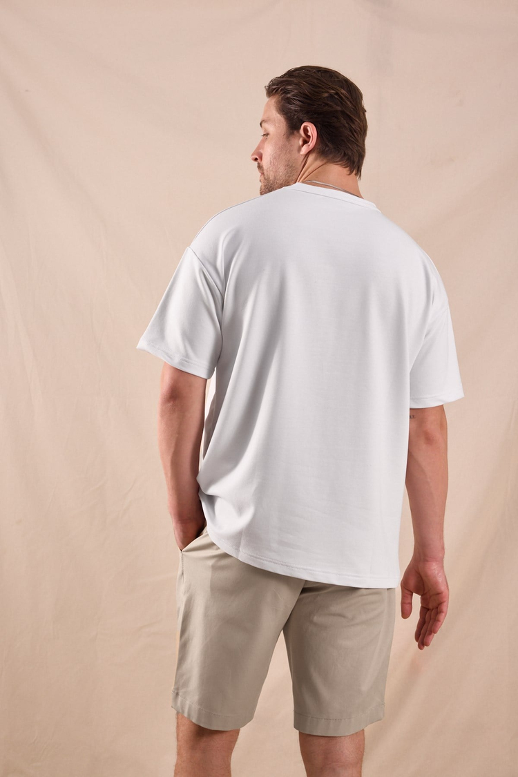 Rahat Kalıp Oversize Kesim T-Shirt Erkek Beyaz T-Shirt TBTSHRT020