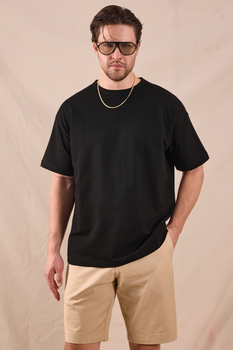 Rahat Kalıp Oversize Kesim T-Shirt Erkek Siyah T-Shirt TBTSHRT020