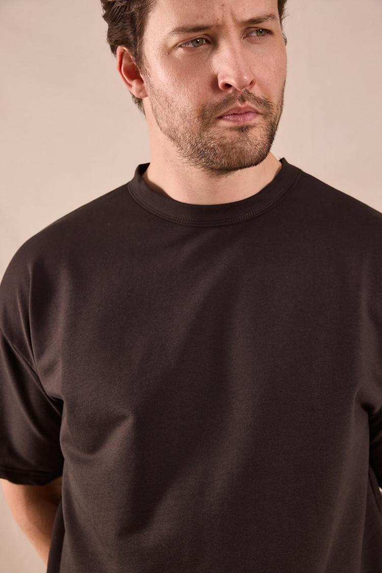 Rahat Kalıp Oversize Kesim T-Shirt Erkek Acı Kahve T-Shirt TBTSHRT020