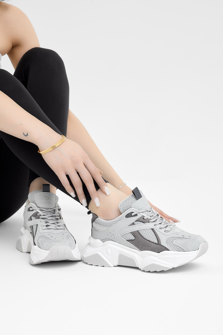 Rahat Kalıp Poli Taban Bağcıklı Sneaker Kadın Açık Gri Sneaker TBCRN1903