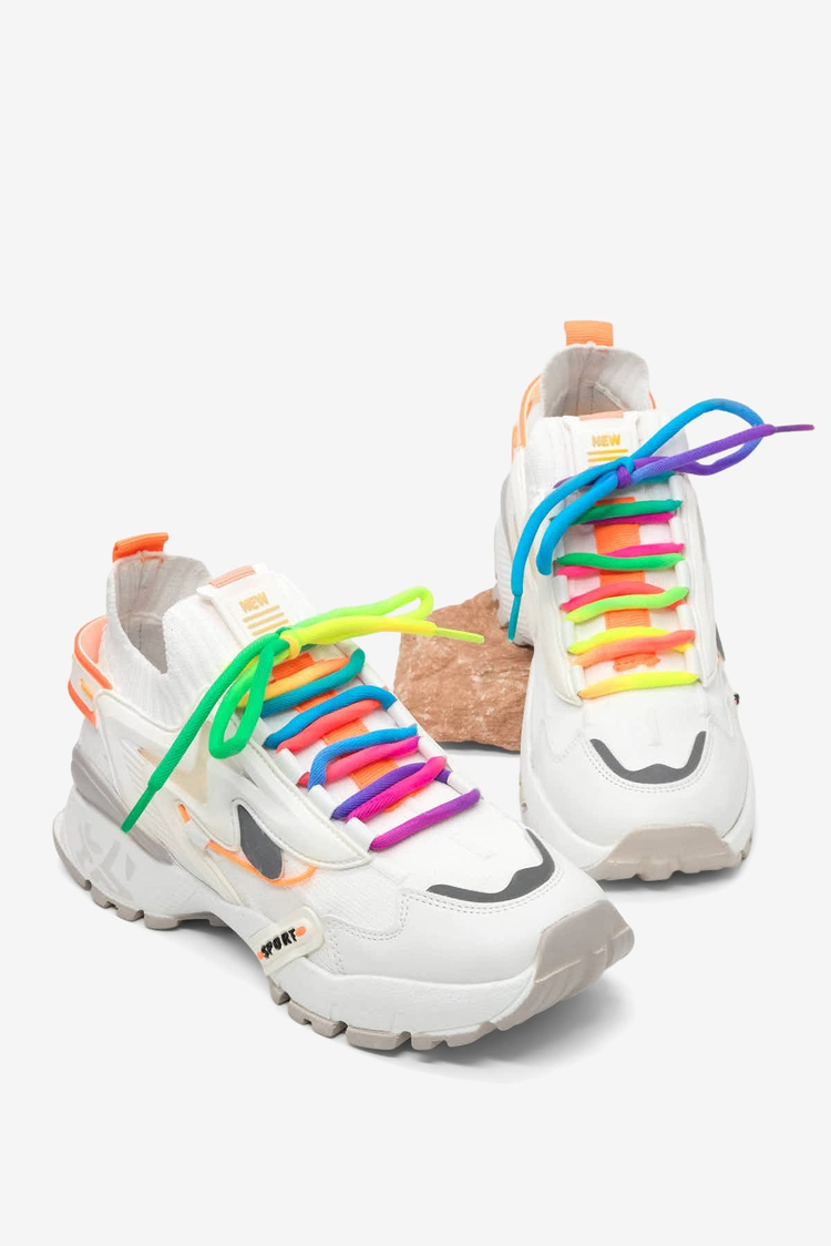 Rahat Kalıp Renkli Lastik Boğazlı Bağcıklı Sneaker Kadın Beyaz Sneaker TBTDYZ1903