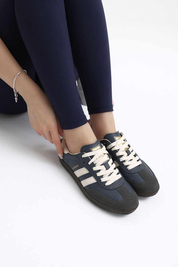 Termo Taban Yanı Şeritli Bağcıklı Unisex Füme Cilt Spor Ayakkabı TBZER020