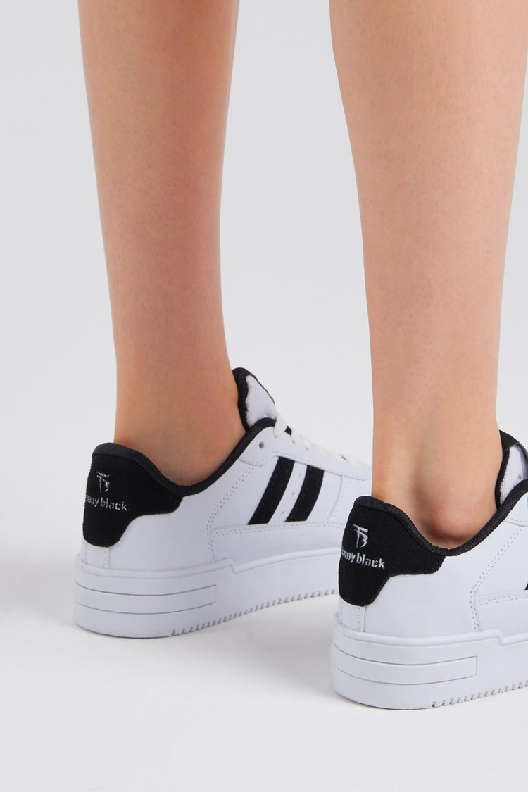 Unisex Beyaz Siyah Yanı Çizgili Bağcıklı Rahat Kalıp Sneaker