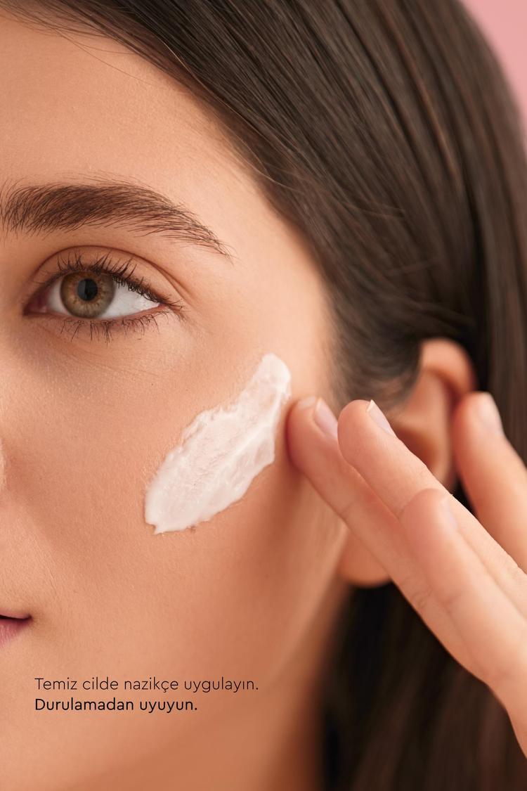 Botanics+ Canlandırıcı Gece Bakım Maskesi