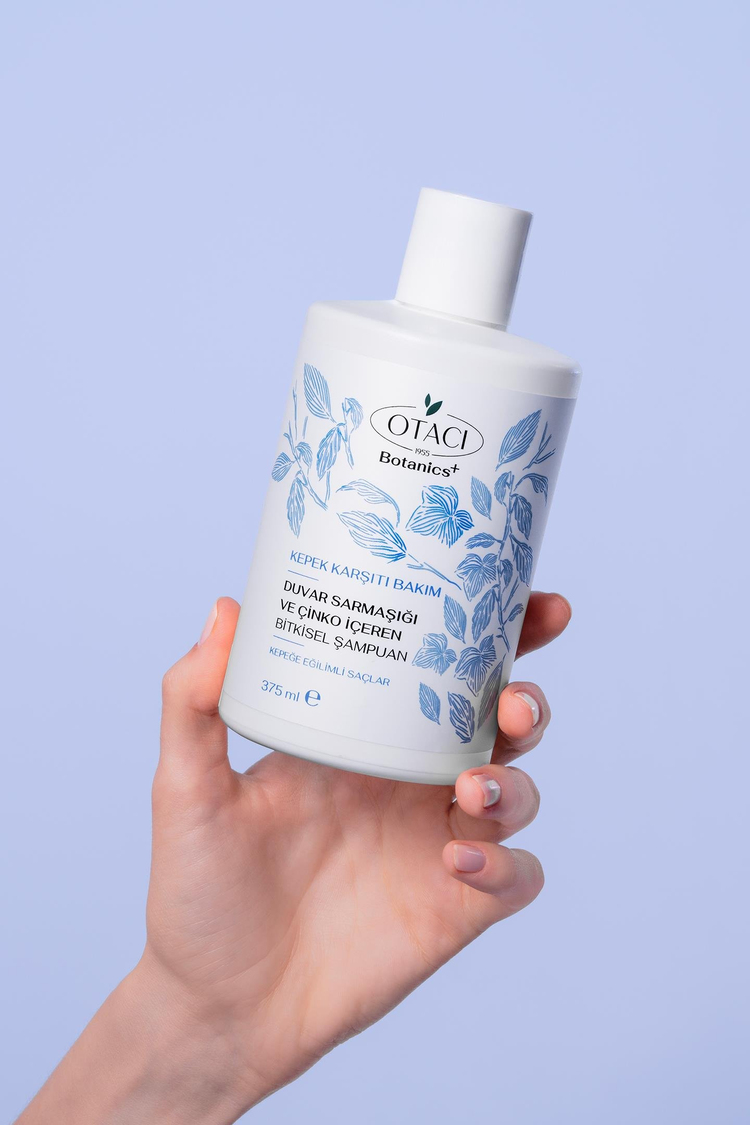 Botanics + Kepek Karşıtı Bakım - Duvar Sarmaşığı ve Çinko İçeren Bitkisel Şampuan