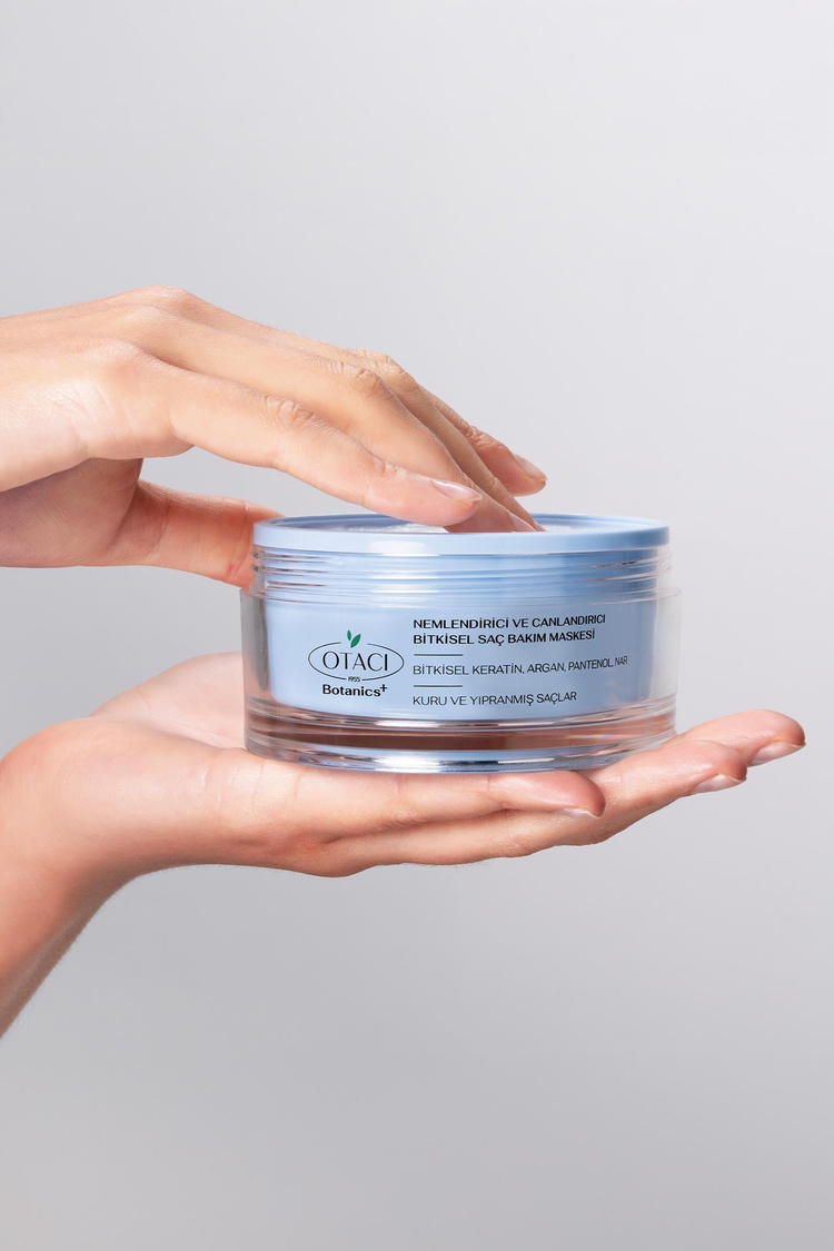 Botanics+ Nemlendirici ve Canlandırıcı Bitkisel Saç Bakım Maskesi