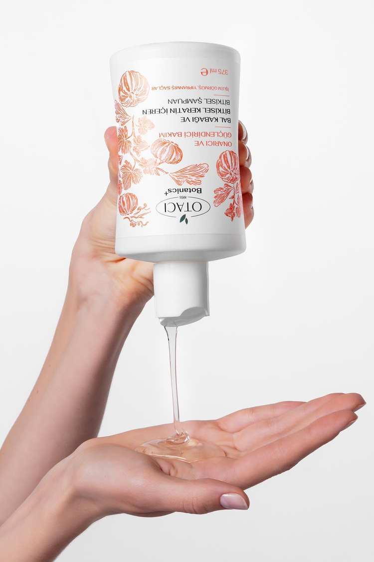 ONARICI & GÜÇLENDIRICI BAKIM - BALKABAGI VE BITKISEL KERATIN IÇEREN BITKISEL SAMPUAN