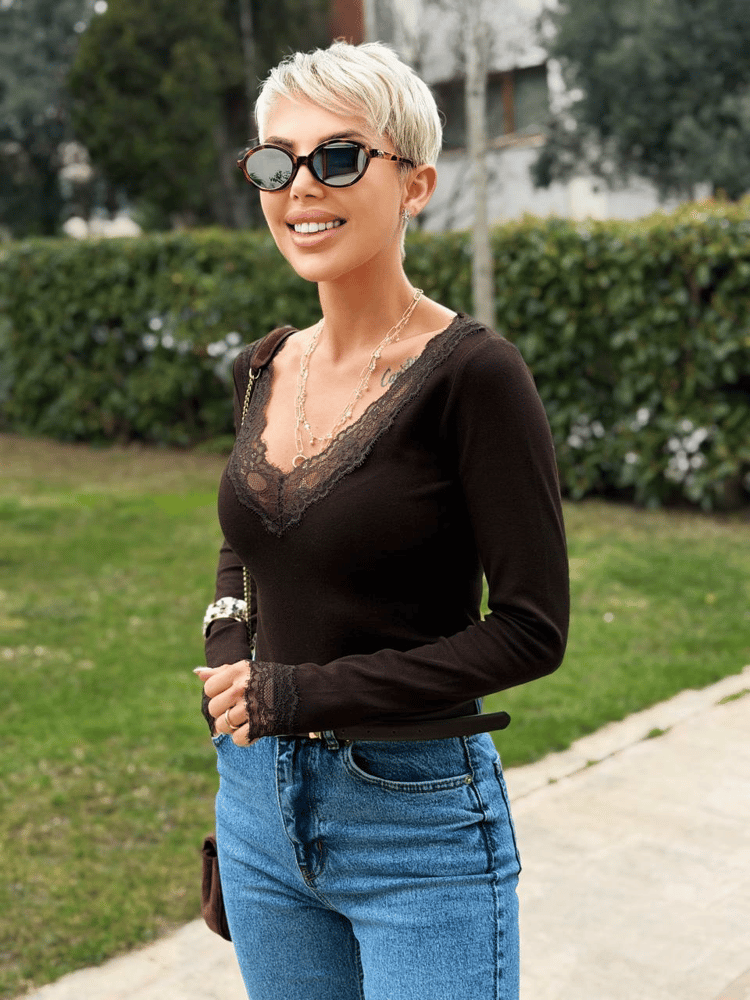 ACI KAHVE DANTEL DETAYLI BLUZ
