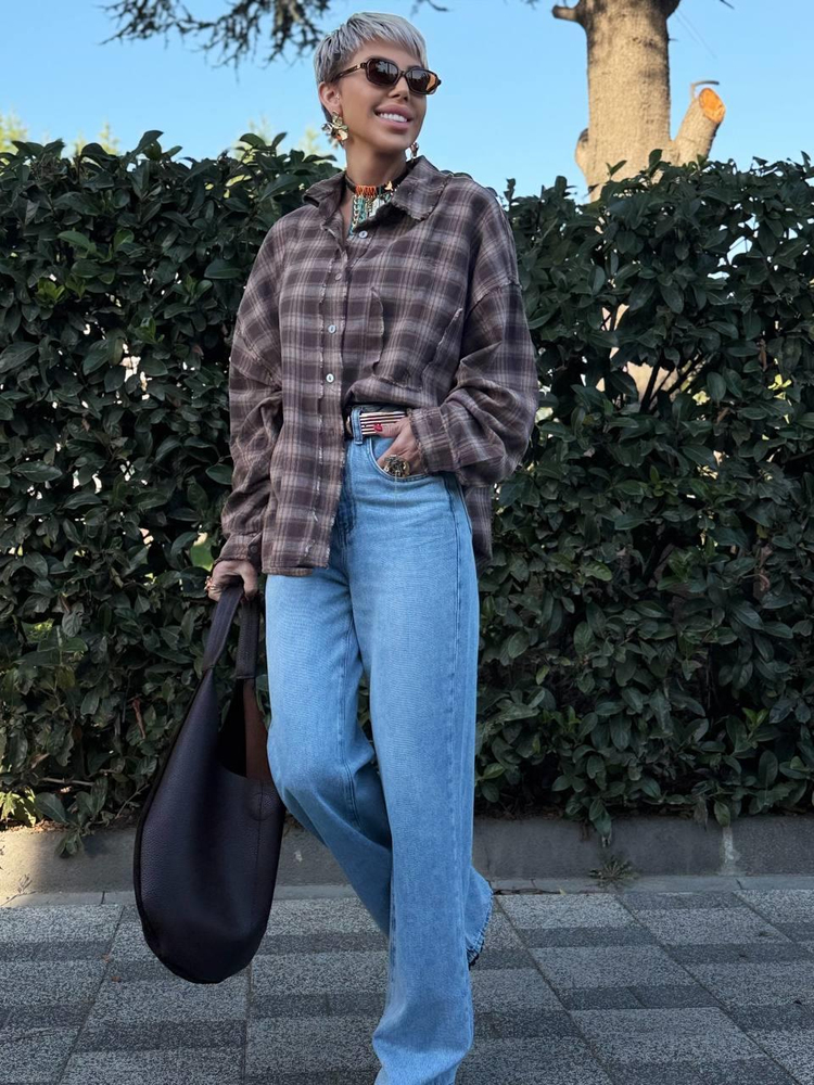 LIGHT BLUE WIDE-LEG DENIM PANTS