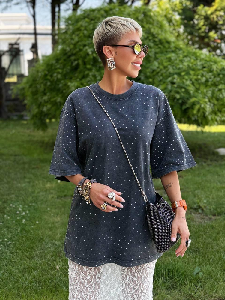 ANTHRACITE STONE-EMBELLISHED OVERSIZE PREMIUM T-SHIRT