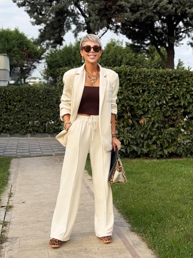 BEIGE SOFT KNIT PANTS
