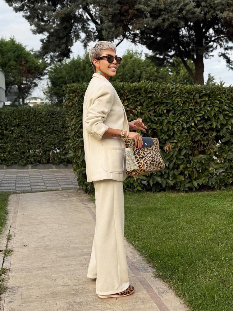 BEIGE SOFT KNIT PANTS
