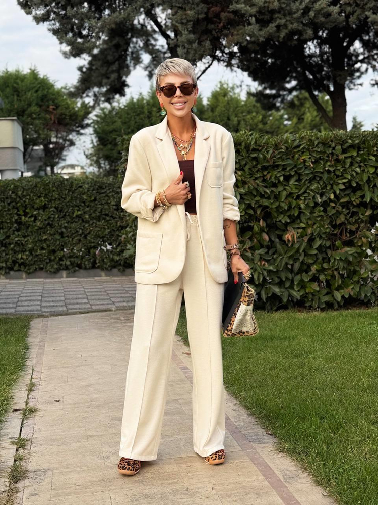 BEIGE SOFT KNIT PANTS
