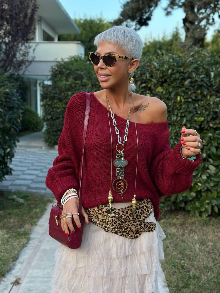 BURGUNDY WOOL-BLEND SWEATER WITH RUCHED SLEEVES