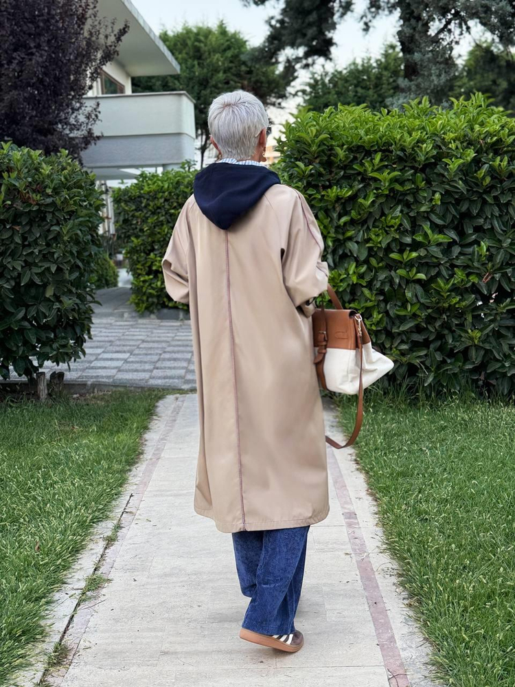 CAMEL LONG TRENCH COAT WITH HOOD DETAIL
