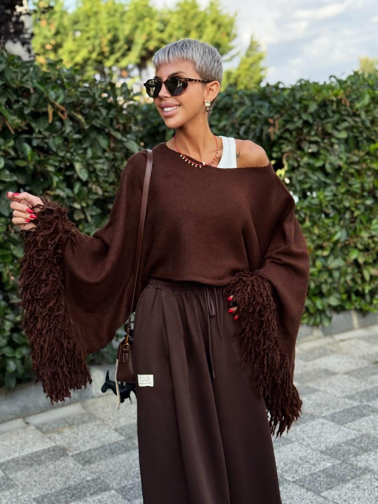 BROWN FRINGED KNIT PONCHO