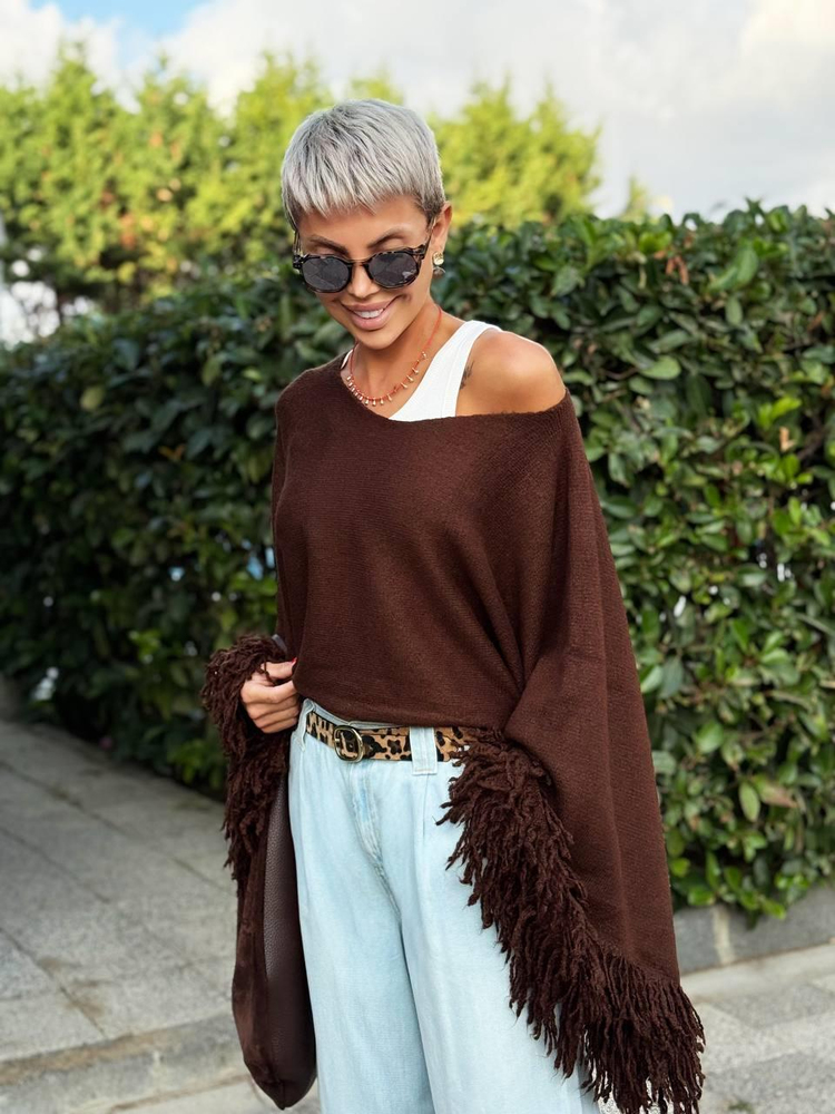BROWN FRINGED KNIT PONCHO