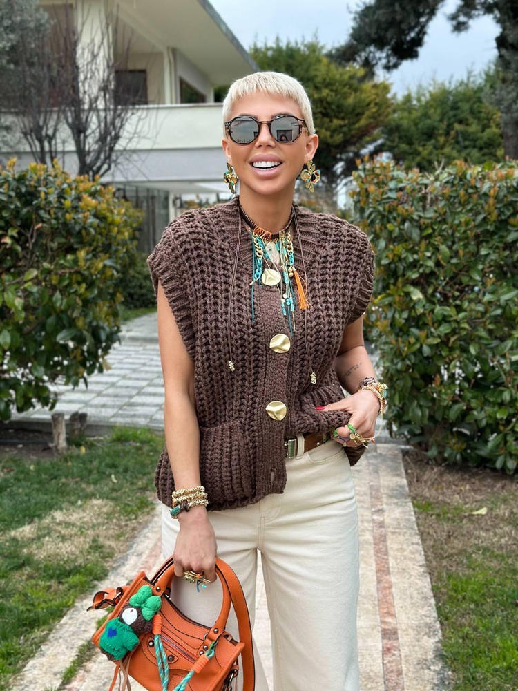 BROWN SOFT-TEXTURED BUTTONED KNIT VEST