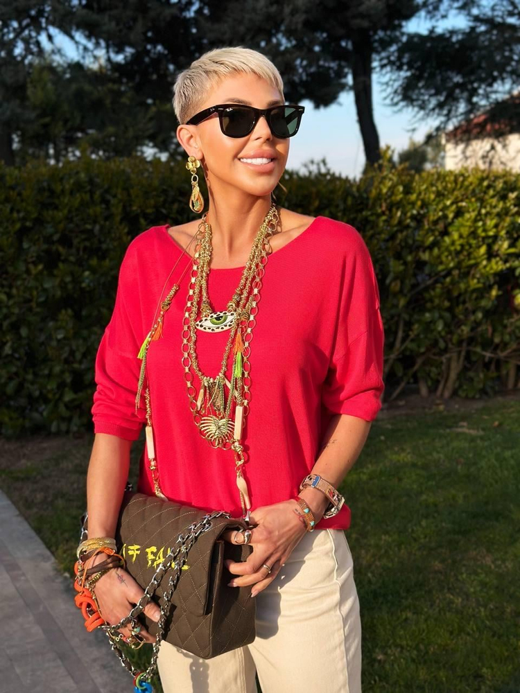 RED BOAT-NECK MERCERIZED BLOUSE