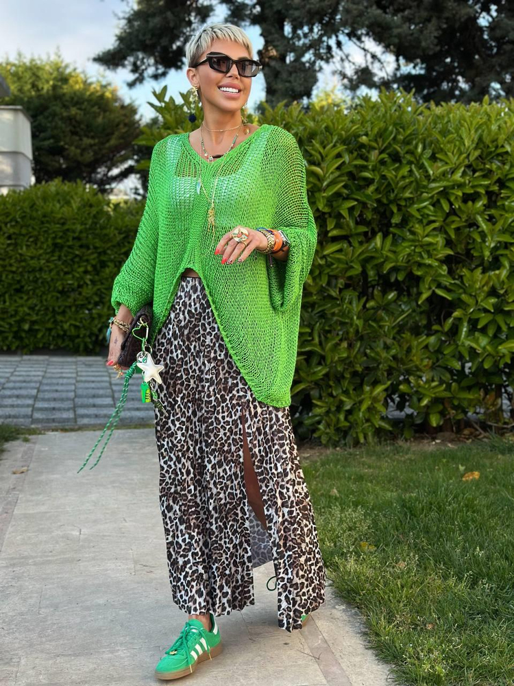 LEOPARD-PRINT FAUX LEATHER PLEATED SKIRT