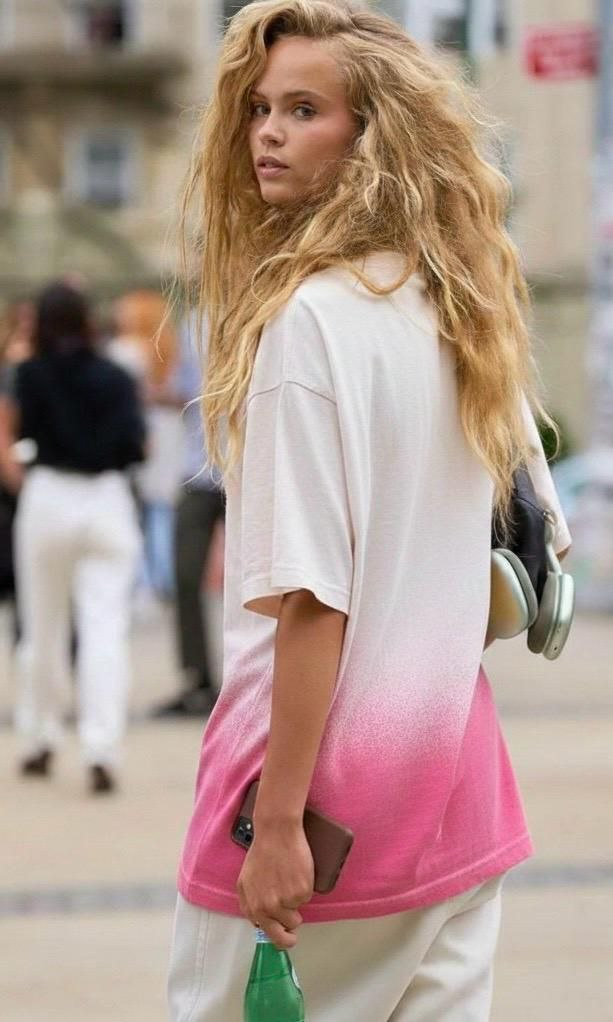 PEMBE HAPPINESS MICKEY BASKILI TSHIRT 