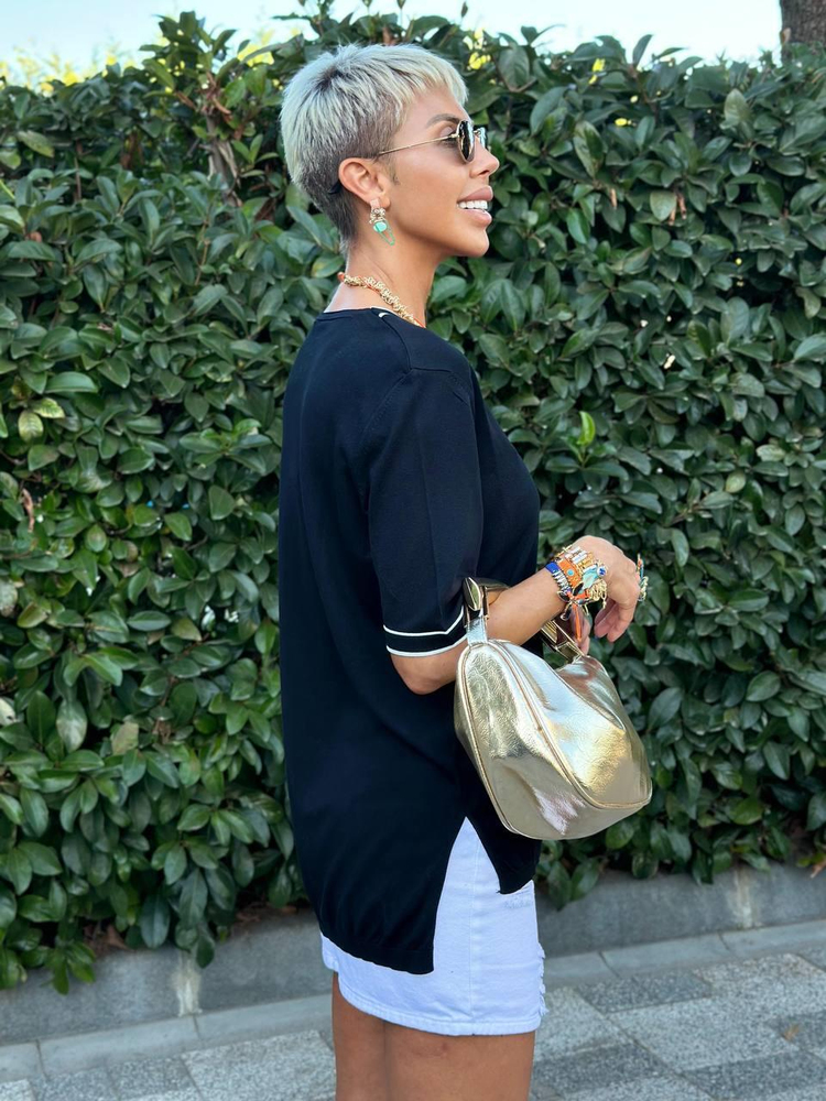 BLACK BOUND V-NECK MERCERIZED BLOUSE
