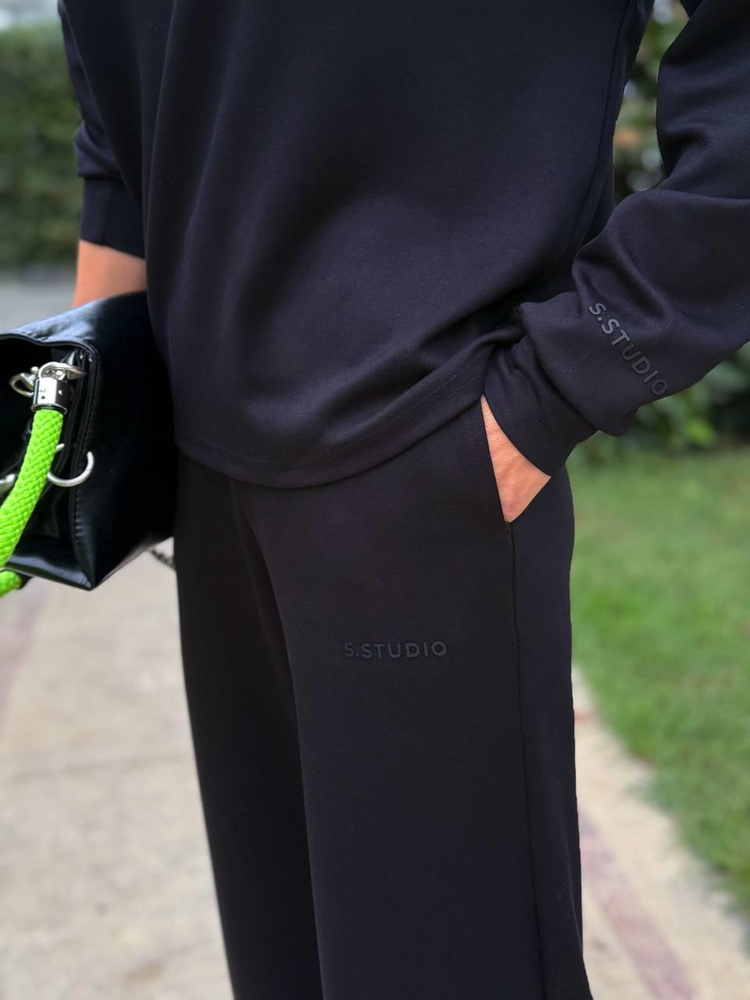 BLACK PREMIUM S.STUDIO SWEATPANTS