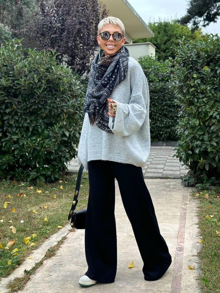 BLACK KNIT PALAZZO PANTS 