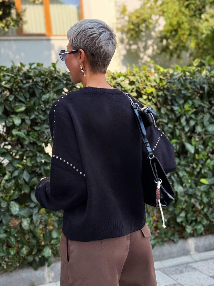 BLACK STUDDED WOOL SWEATER