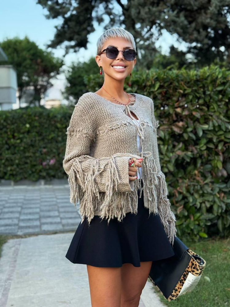 BLACK RUFFLED KNIT SKIRT