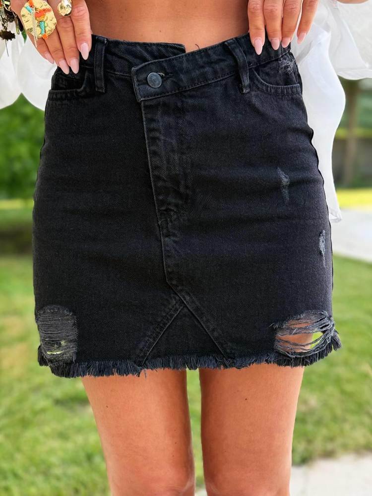 SİYAH ASİMETRİK DÜĞME KAPAMA DENIM ETEK
