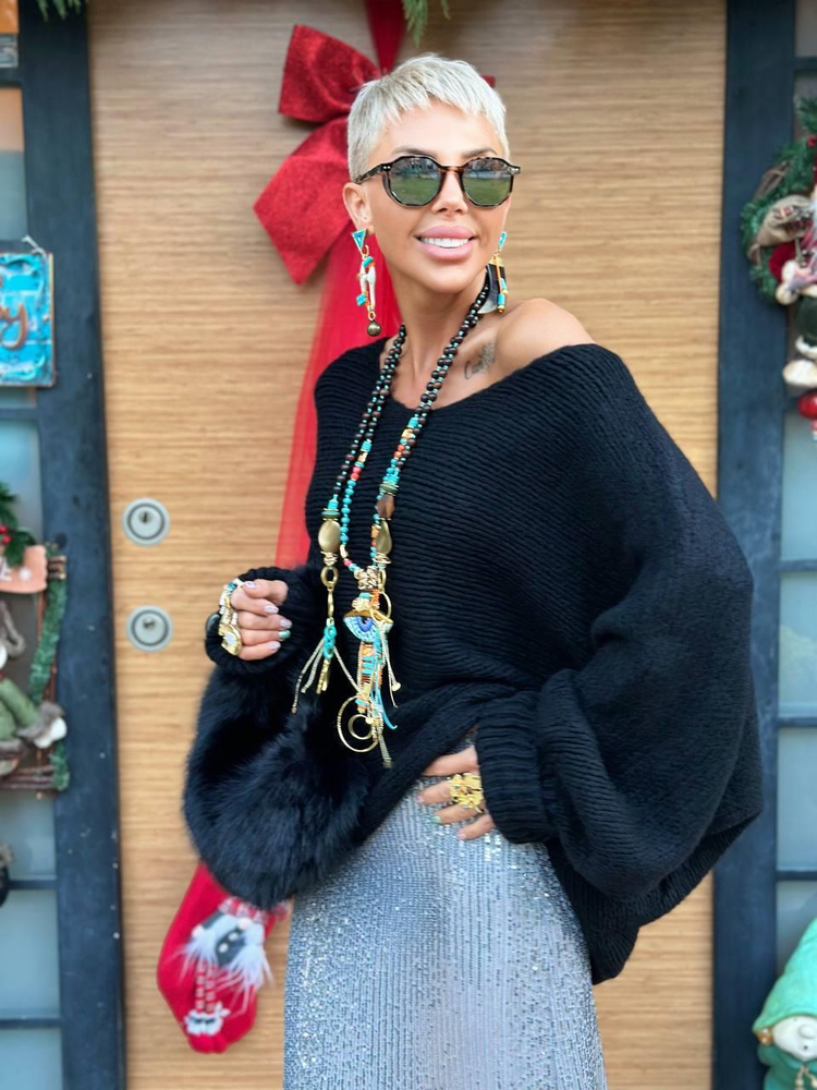 BLACK WOOL-BLEND SWEATER WITH RUCHED SLEEVES