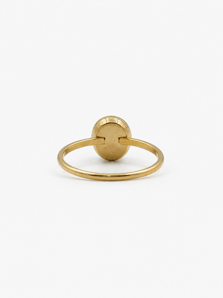 Yeşil Oval Taşlı Gold Yüzük