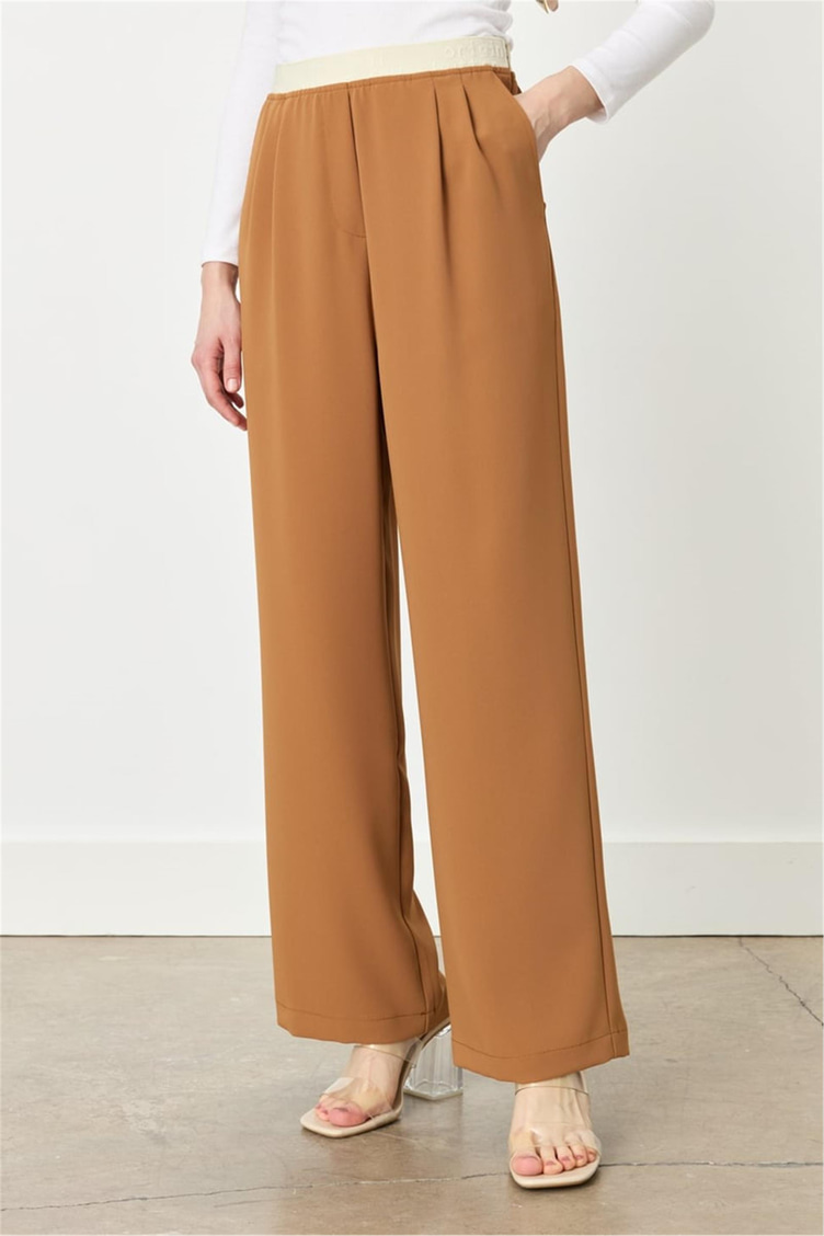 Nihan Beli Lastik Detaylı Pileli Pantolon Taba - 251PA4083NH.1