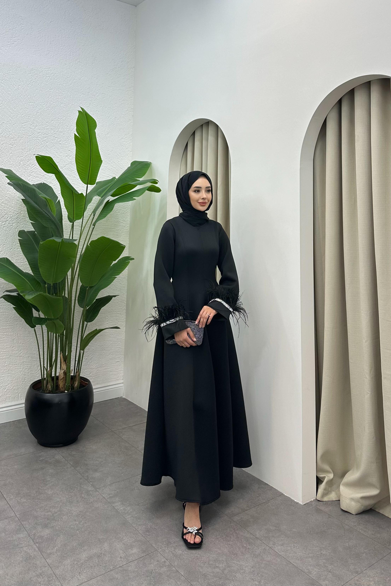 Almira Taş Detaylı Elbise - SİYAH