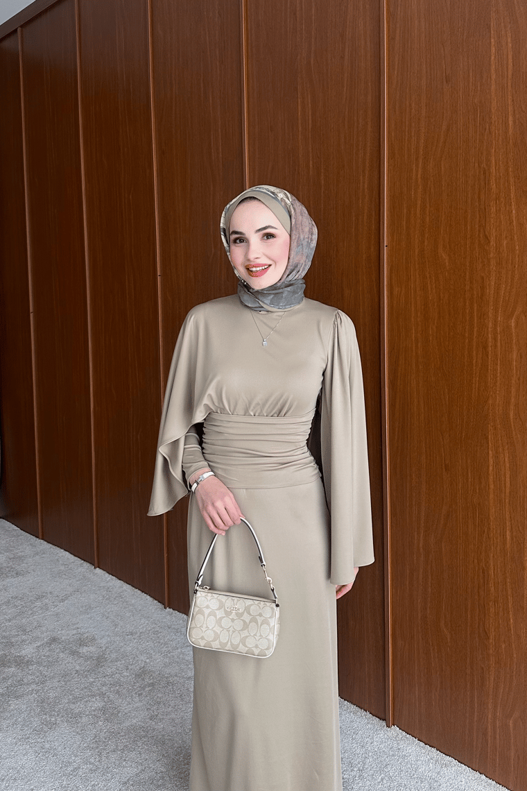 Denila Broş Detay Elbise - TAŞ