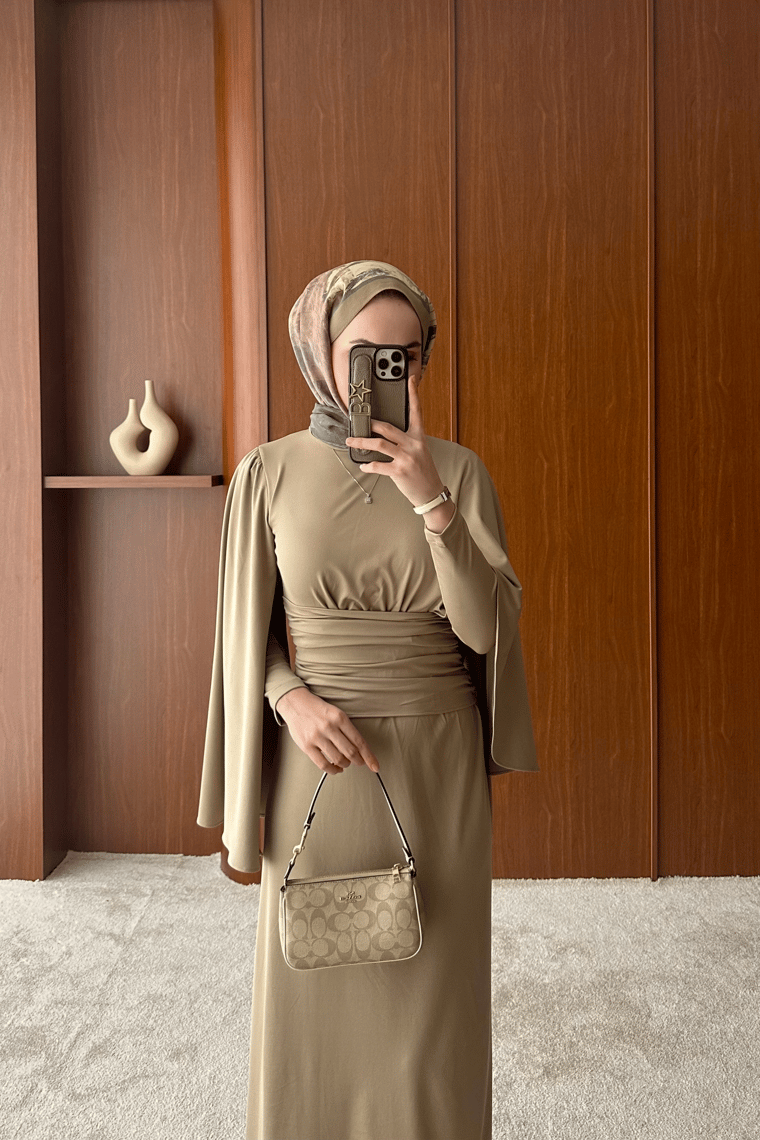 Denila Broş Detay Elbise - TAŞ