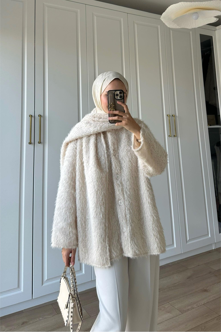 Lilas Atkı Detay Tüylü Ceket - EKRU