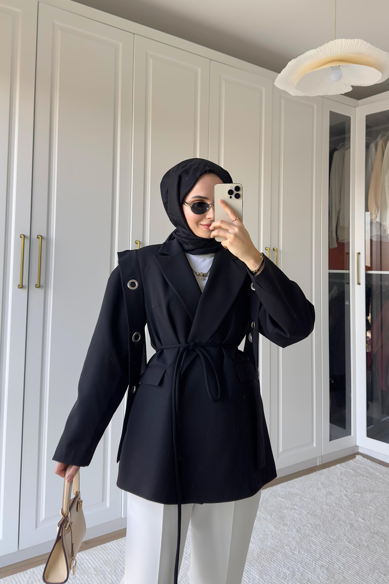 Linya Bağlama Detaylı Ceket - SİYAH