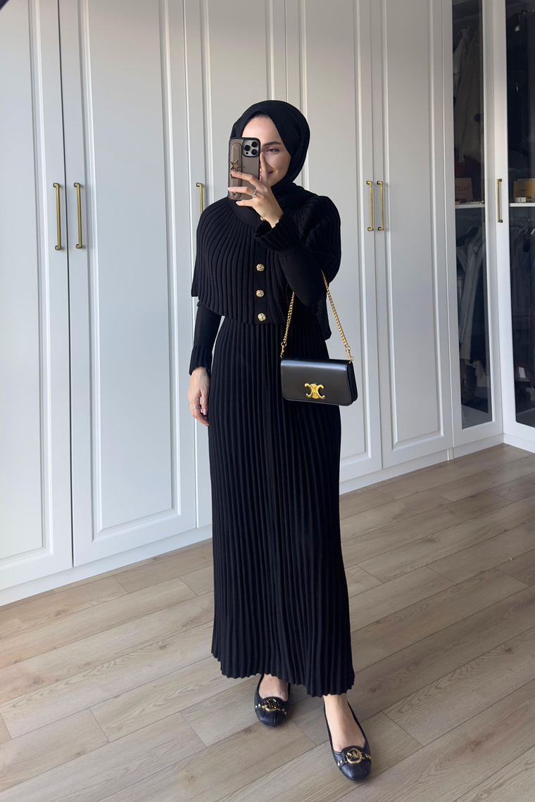 Pelerin Detay Triko Elbise - SİYAH