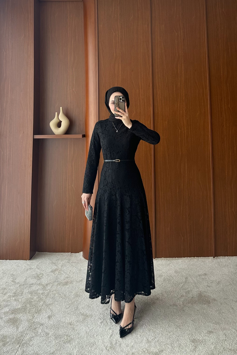 Peny Dantel Kemerli Elbise - SİYAH