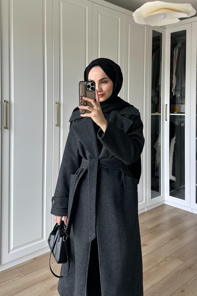 Wanda Kaşe Kaban - SİYAH