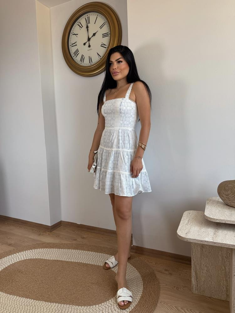 FİSTO KUMAŞ DETAYLI NAKIŞLI KISA ELBİSE