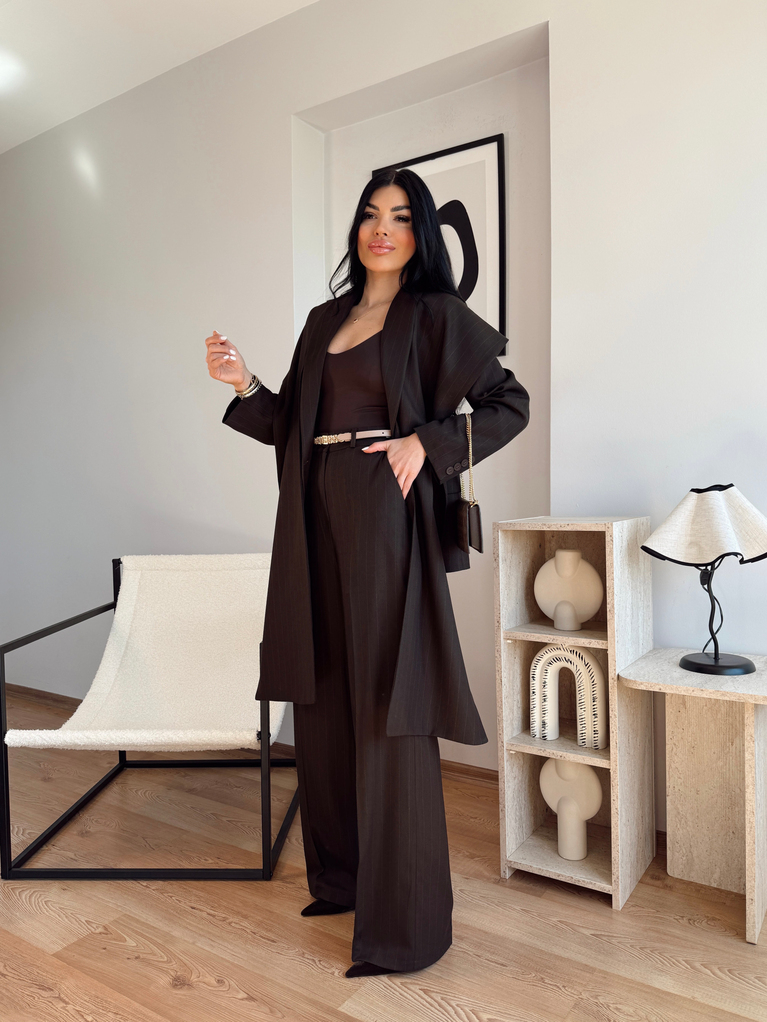 KAHVERENGİ ÇİZGİLİ ŞAL DETAYLI BLAZER PALAZZO TAKIM