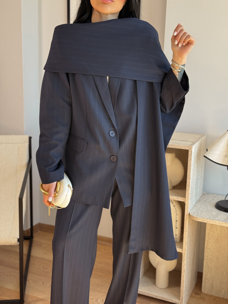 LACİVERT ÇİZGİŞİ ŞAL DETAYLI BLAZER PALAZZO TAKIM